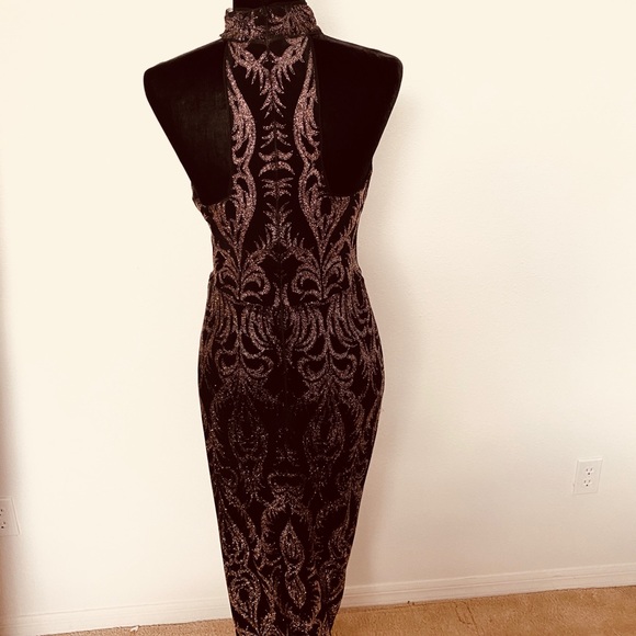 Betsy & Adam  Formal Dress Size 6 Black /Gold - Picture 2 of 6